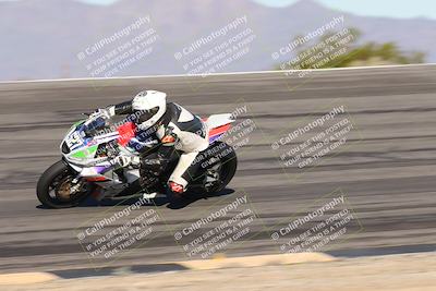 media/Jan-16-2026-CVMA Friday Practice (Fri) [[6f2bf47531]]/3-Racer 2/Session 2 Bowl Entry Pans/